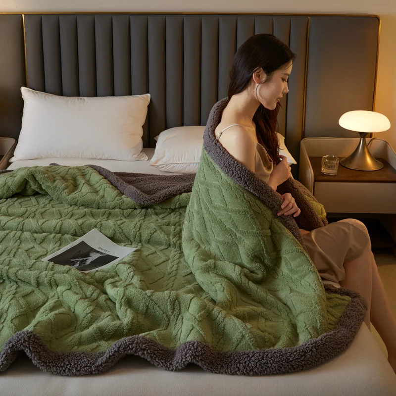 Sherpa Fleece Throw Blanket Queen King Size for Couch, Bed and Sofa, Thick and Warm Blanket, Soft Fuzzy Plush Blanket for Winter