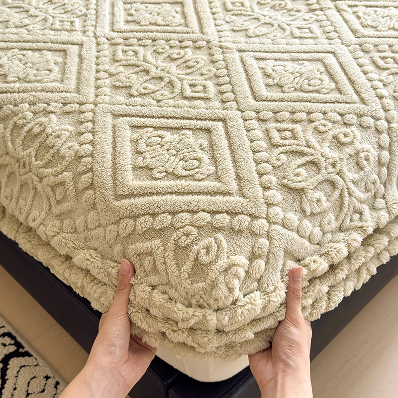 Jacauard Thick Warm Coral Plush Mattress Cover High Qulaity Abti-Slip Breathable Fitted Bed Sheet Single Double Queen King Size